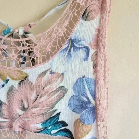 Solemio floral lace sleeveless romper size medium - Picture 4 of 12